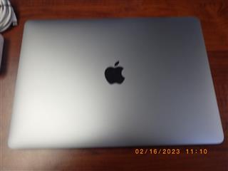 APPLE MACBOOK PRO, 8GB RAM, 512GB SSD, MODEL#: MXK52LL/A, COLOR: SILVER